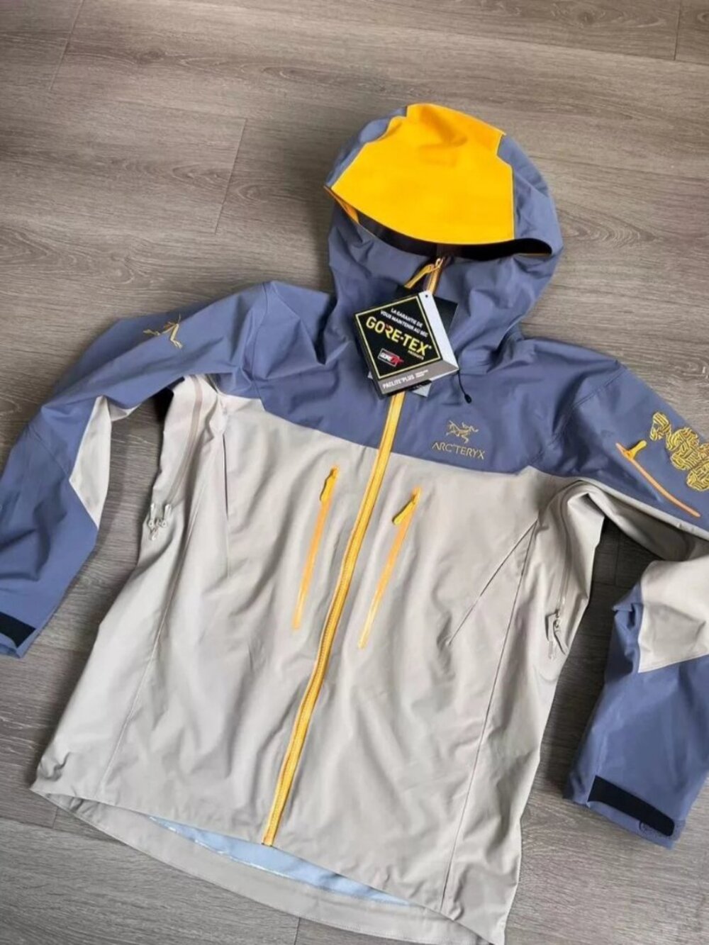 Arc'teryx Alpha SV Jacket